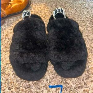 NWOB UGG Sz7 Slippers